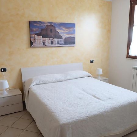 B&B Delle Fragole Medicina  Bagian luar foto